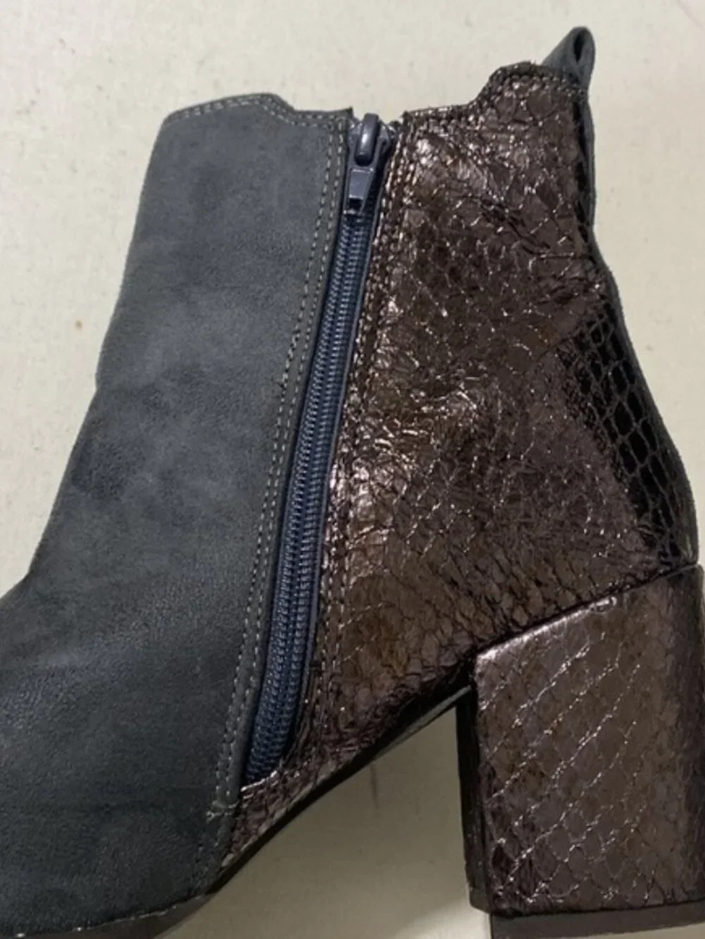 G.C Paris ankle snake print boots women 8 western rodeo festival retro Y2K luxe